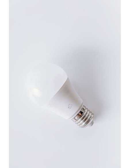 Lampara Bulbo 9W Fria 750Lum
